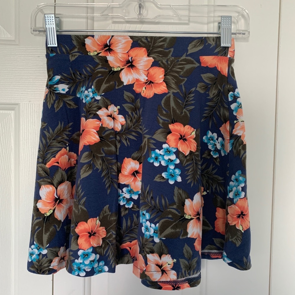 Aeropostale Hawaiian Floral Skirt